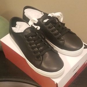 DKNY Sasha Lux Tumbled Leather